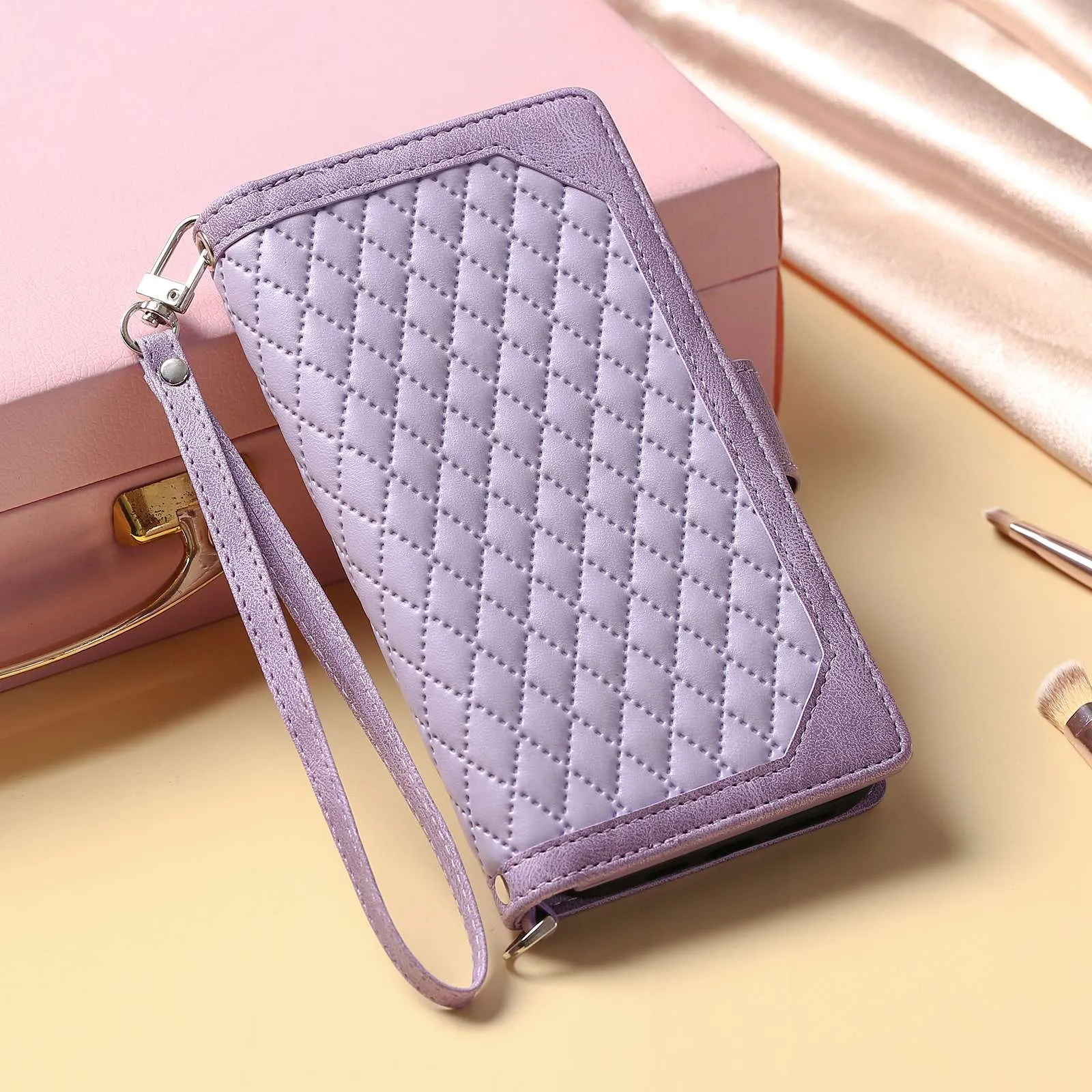 005 Style For Samsung Galaxy S21 FE 5G, Anti-scratch Zipper Pocket Phone Cover Rhombus Texture PU Leather Anti-fall Wallet Case Stand with Strap Card Holder