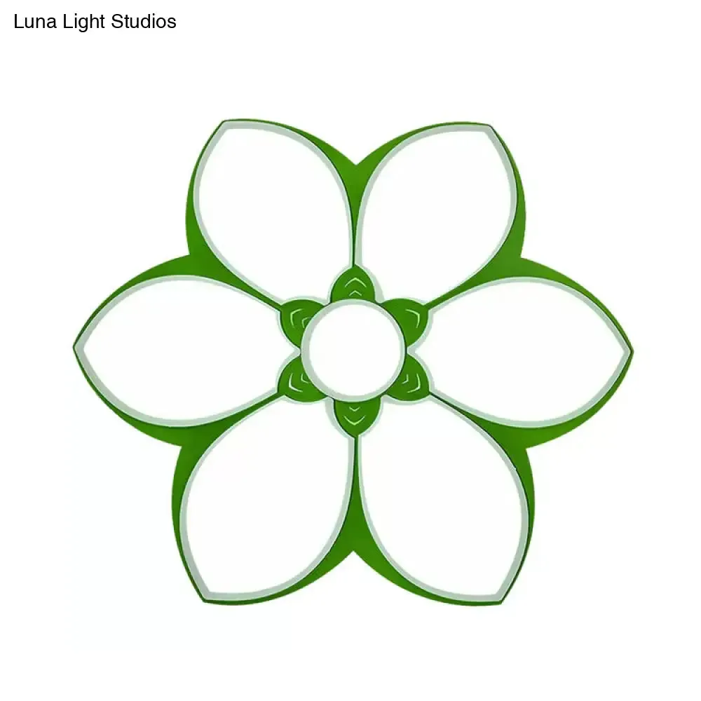 18"/23.5" Etched Blossom LED Flush Mount Ceiling Light in Vibrant Red/Yellow/Green
