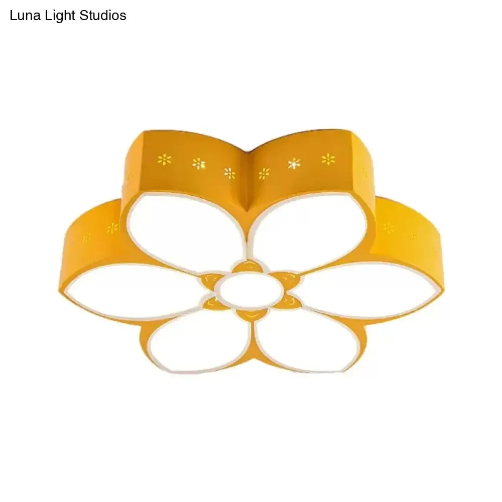 18"/23.5" Etched Blossom LED Flush Mount Ceiling Light in Vibrant Red/Yellow/Green