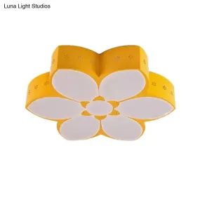 18"/23.5" Etched Blossom LED Flush Mount Ceiling Light in Vibrant Red/Yellow/Green