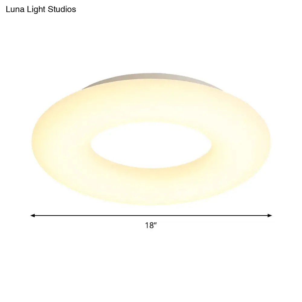 18"/23.5" Modern LED White Doughnut Acrylic Flush Mount Ceiling Lamp