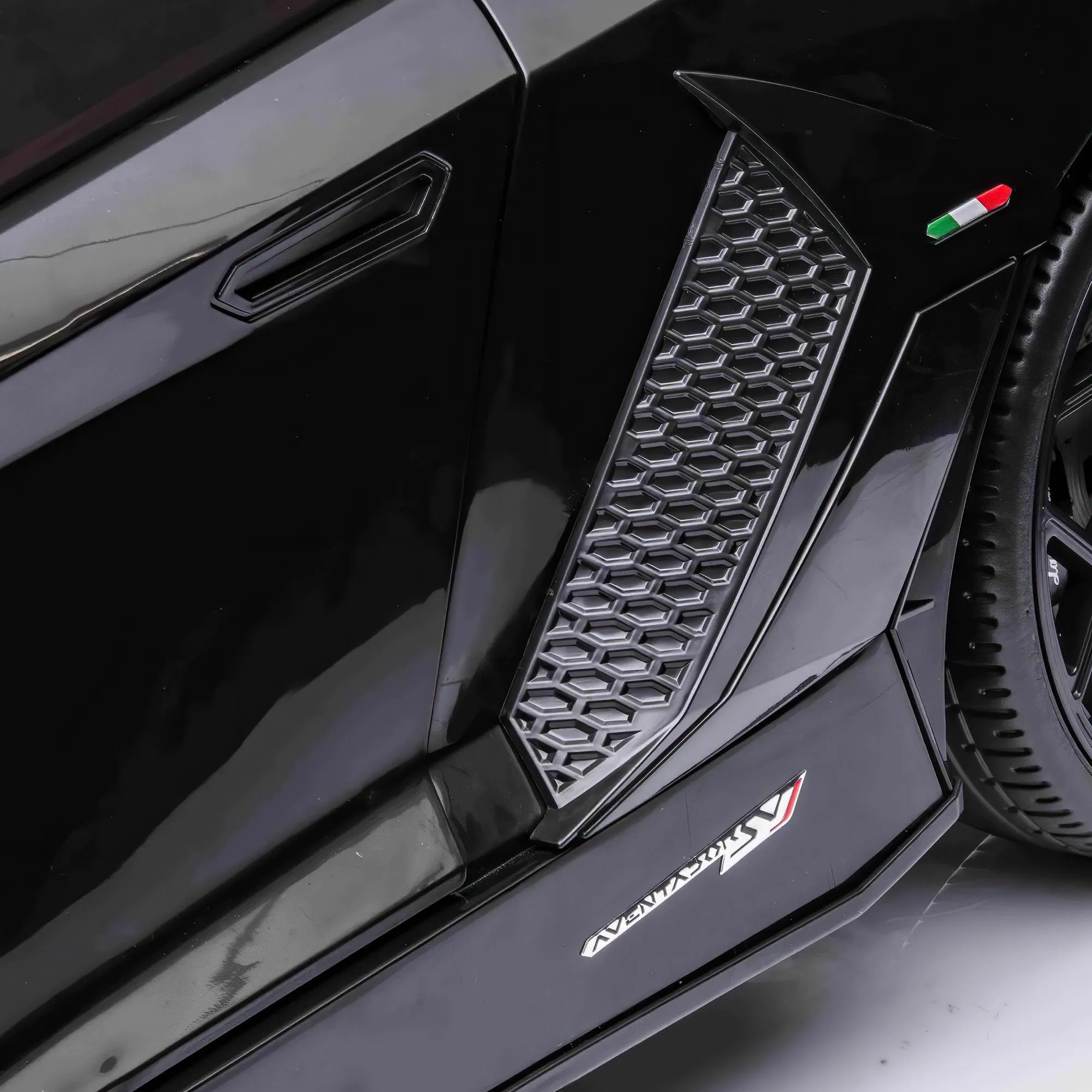 24v Lamborghini SVJ Drift