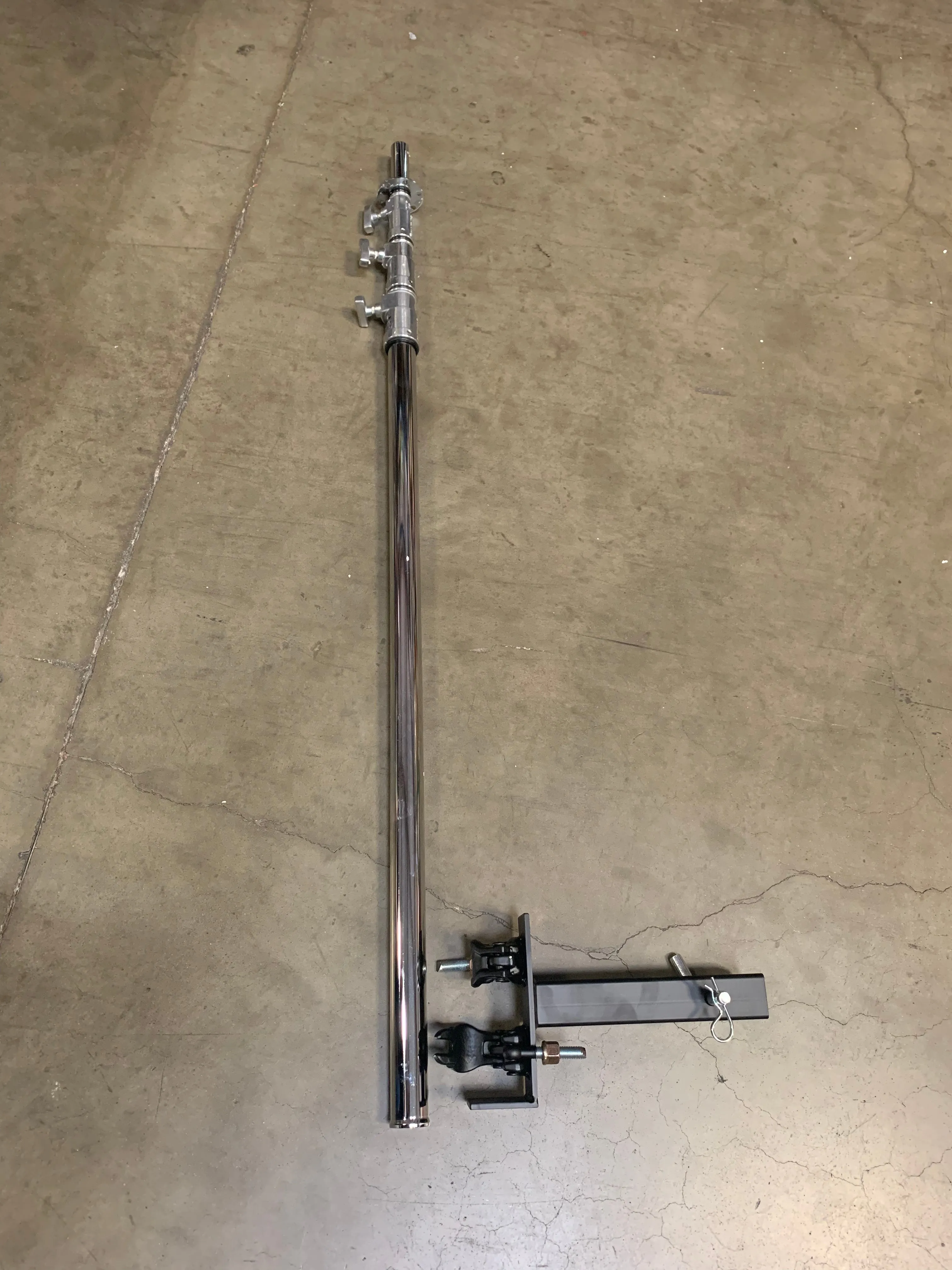 AIRSTAR TRUCK HITCH MOUNT KIT