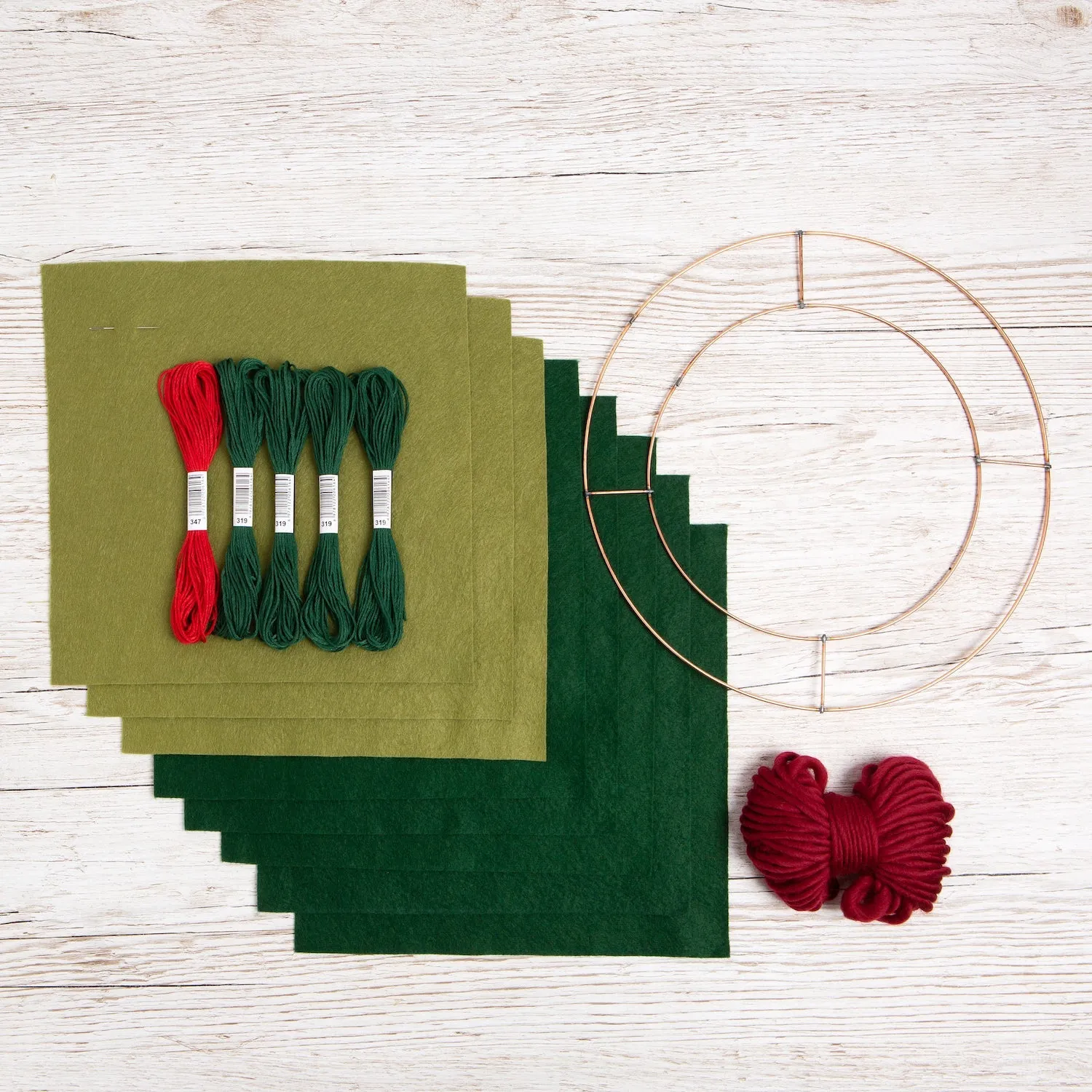 Felt Craft Kit - Christmas Berry Wreath