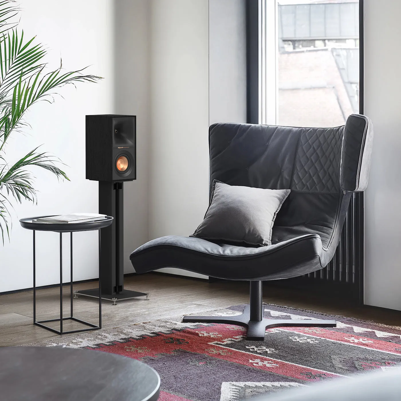 Klipsch R-40M 4" 200W Bookshelf Speaker with Bluetooth - Black (Pair)