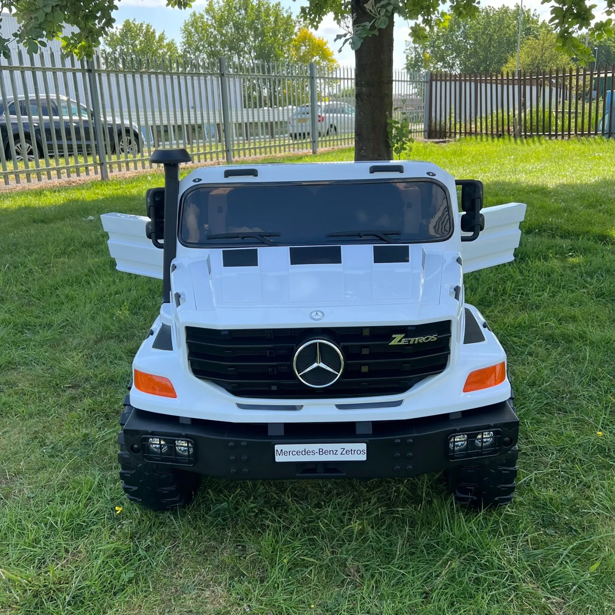 Mercedes Zetros Truck