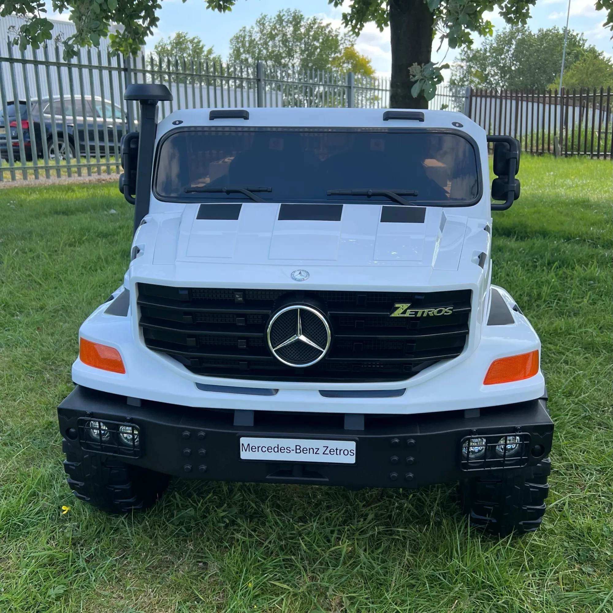 Mercedes Zetros Truck